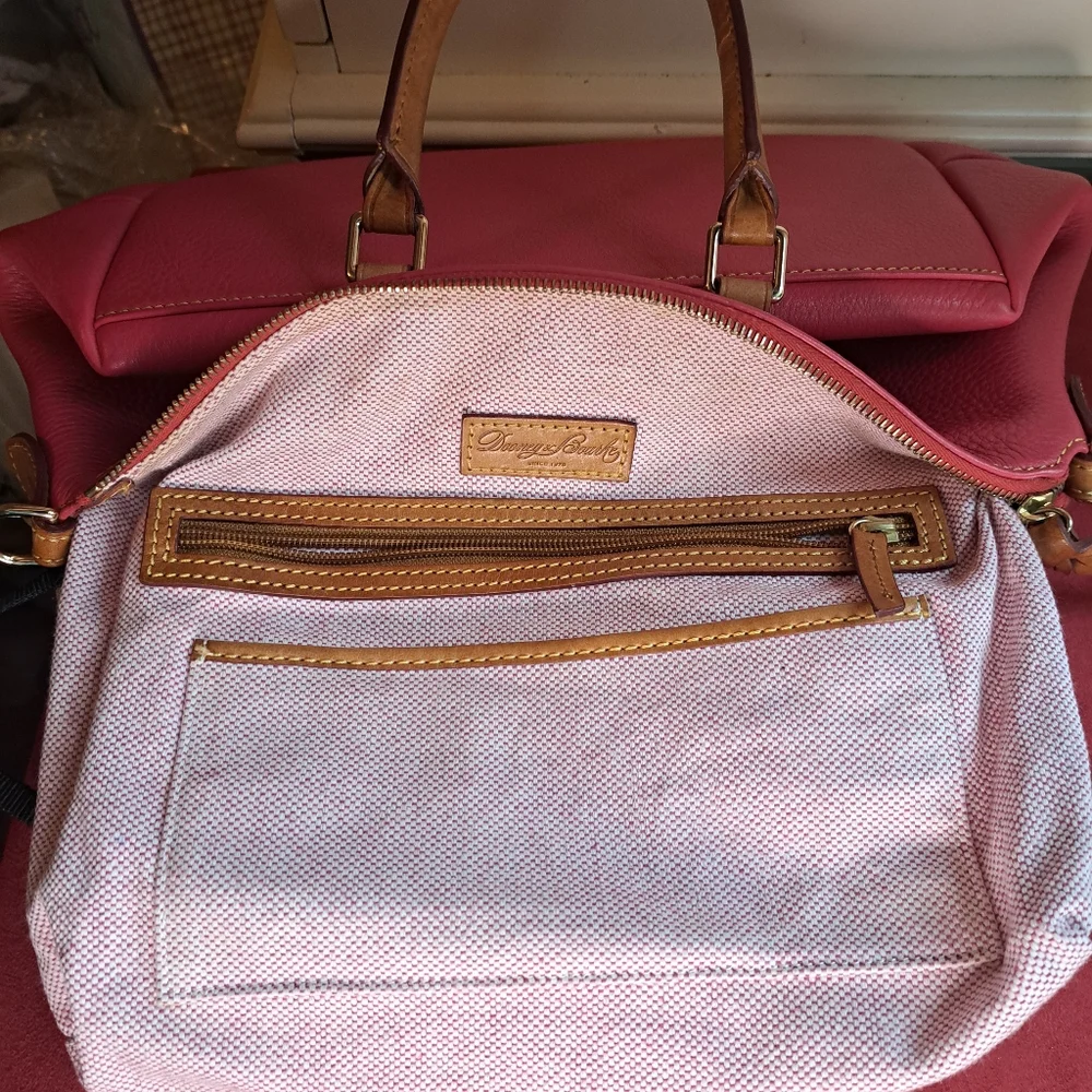 Dooney&Bourke Pink Soft Leather 💗 Bag Great Condition - Picture 9 of 11